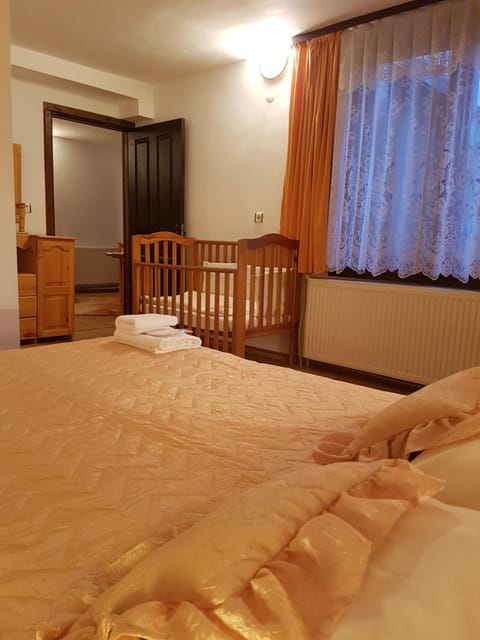 Trenchova Guest House Bed and Breakfast in Bansko