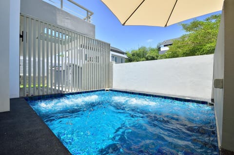 BBQ facilities, Fitness centre/facilities, Area and facilities, Certificate/Award, Family