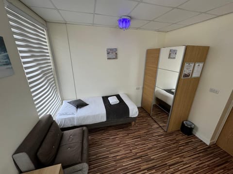 Bed, TV and multimedia, Bedroom, Family, wardrobe