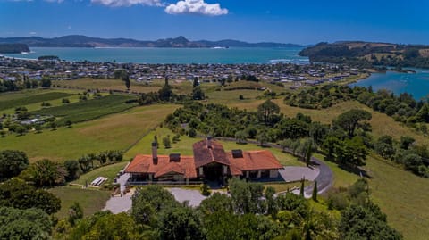 Facade/entrance, Bird's eye view, Garden view, Mountain view, Sea view