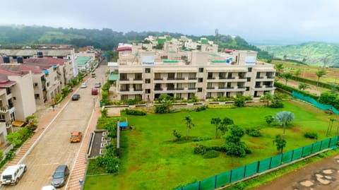 Bird's eye view, Garden view