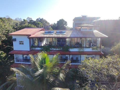 Property building, Day