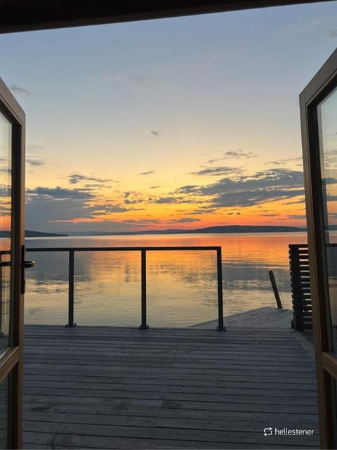 Balcony/Terrace, Lake view, Sunset