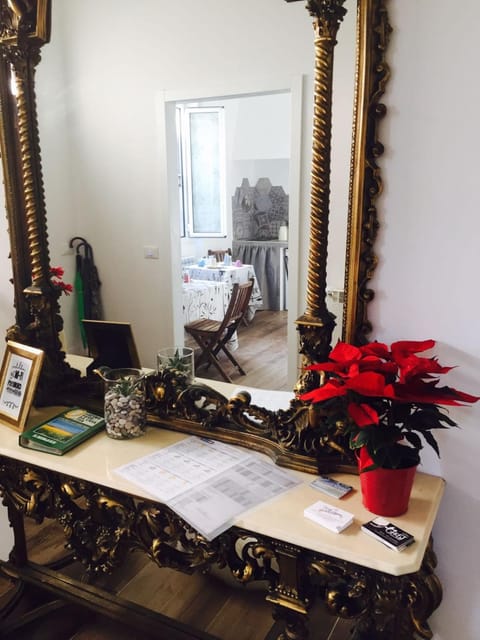 Il Leone Bianco Affittacamere Bed and Breakfast in Albenga