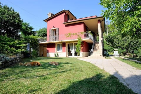 Villa Patti villa con piscina e camino nelle Marche House in Umbria