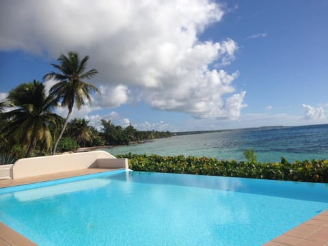 Pool view, Sea view