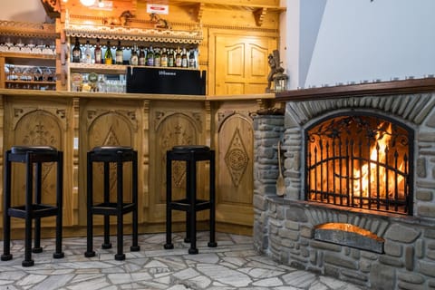 Lounge or bar