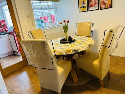 Arden Holiday Lettings House in Stratford-upon-Avon