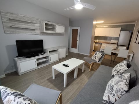 Living room, Dining area, kitchen