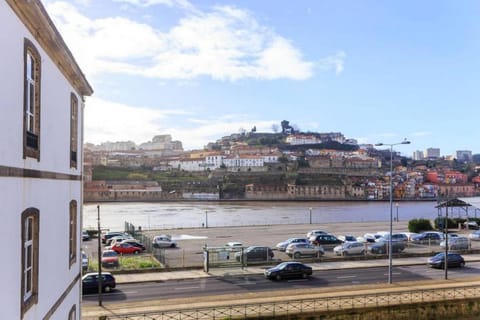 River view, Street view