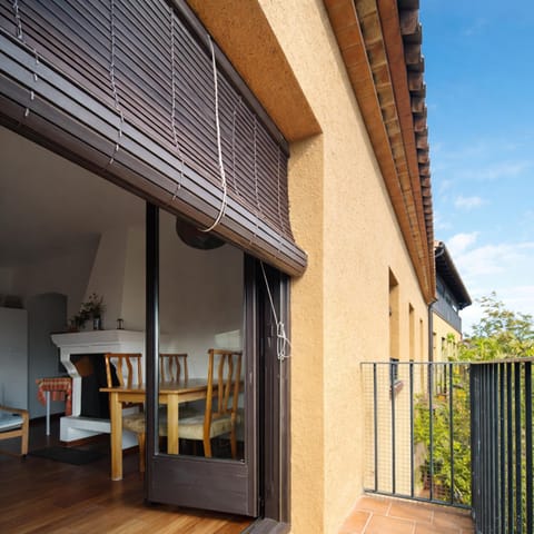Balcony/Terrace, Dining area, fireplace