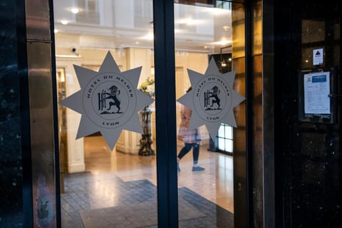 Property logo or sign