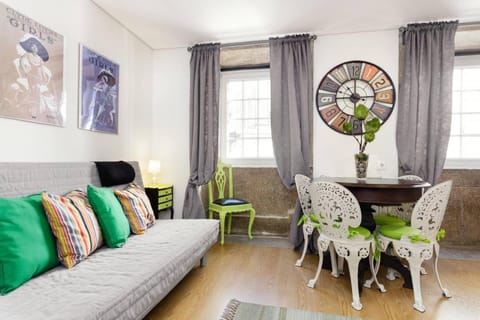 Communal lounge/ TV room, Decorative detail, Family