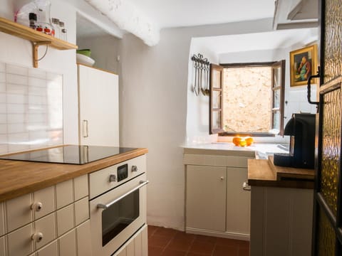 Eze Monaco middle of old town of Eze Vieux Village Romantic Hideaway with spectacular sea view House in Eze