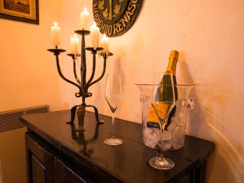 Eze Monaco middle of old town of Eze Vieux Village Romantic Hideaway with spectacular sea view House in Eze