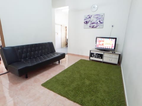 Communal lounge/ TV room, Living room, Seating area