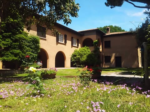 Property building, Garden