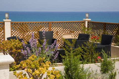 BBQ facilities, Garden, Balcony/Terrace