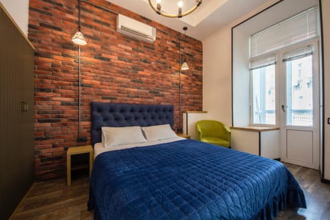 Bed, Balcony/Terrace, Photo of the whole room, Bedroom