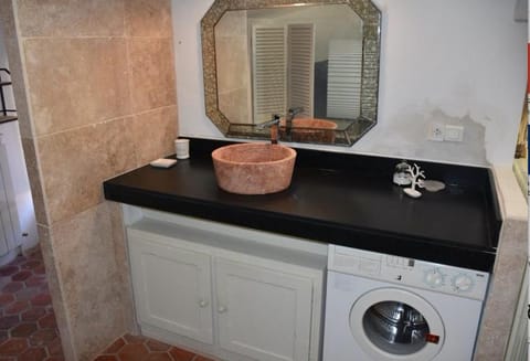 Maison d'artiste à Bonnieux Villa in Bonnieux