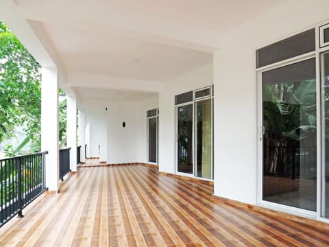 Decorative detail, Floor plan