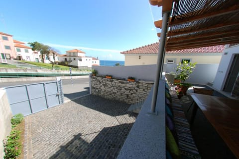 City view, Sea view, Street view