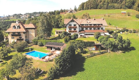 Property building, Area and facilities, Swimming pool