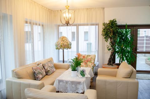 Lounge or bar