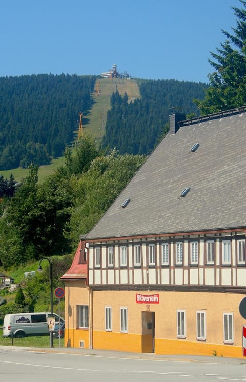 Property building, Facade/entrance, Natural landscape, Mountain view