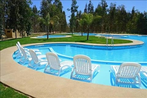 Swimming pool, Swimming pool
