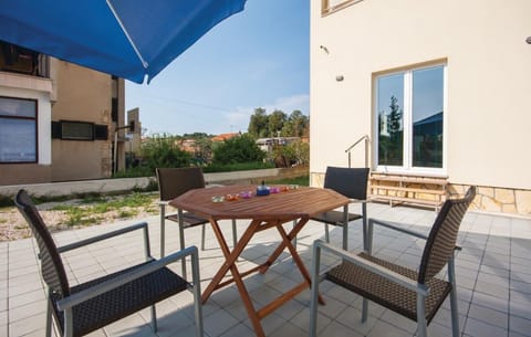 Garden, Seating area