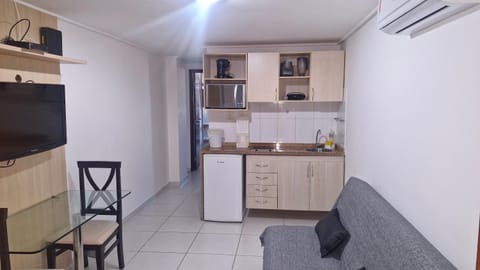 TV and multimedia, Kitchen or kitchenette, Living room, microwave, minibar, stove