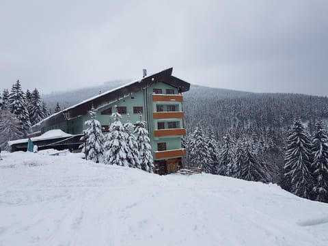Property building, Day, Winter