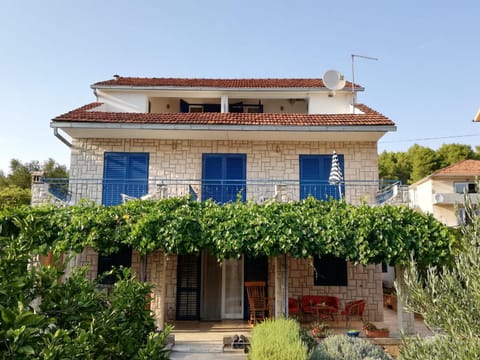 Facade/entrance, On site