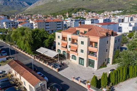 Apartment Vedran Apartment in Podstrana