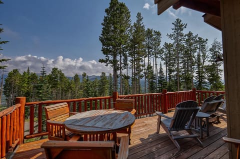 Moonlight Mountain Home - 1 Hidden Trail House in Big Sky