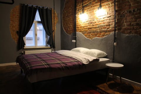 Bed, Winter, Photo of the whole room, Decorative detail, Decorative detail, On site