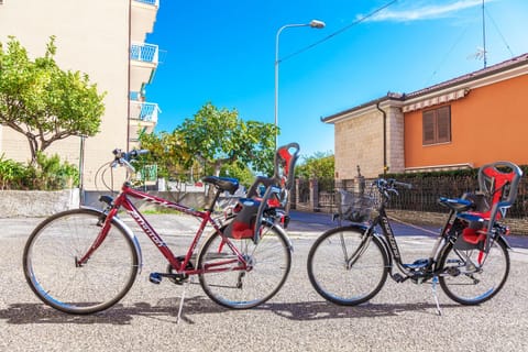 Facade/entrance, Cycling