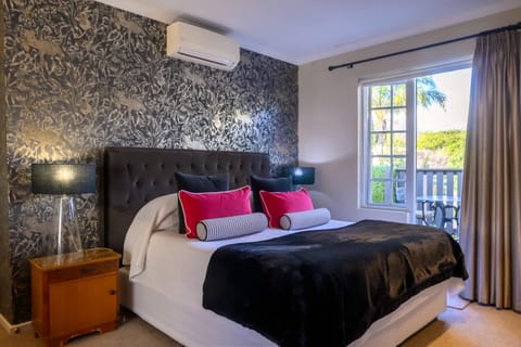 Bed, Balcony/Terrace, Bedroom, air conditioner