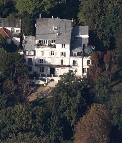 Facade/entrance, Bird's eye view, Garden view