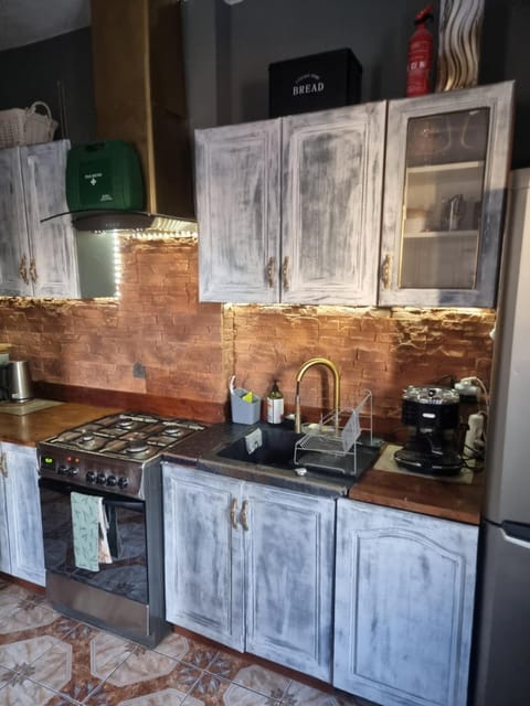 Mieszkanie przy Dworcu Gdynia Główna Apartment in Pomeranian Voivodeship