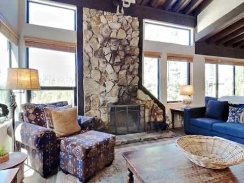 Remodeled Spacious Cozy Condo Great For Families! Apartment in Mammoth Lakes