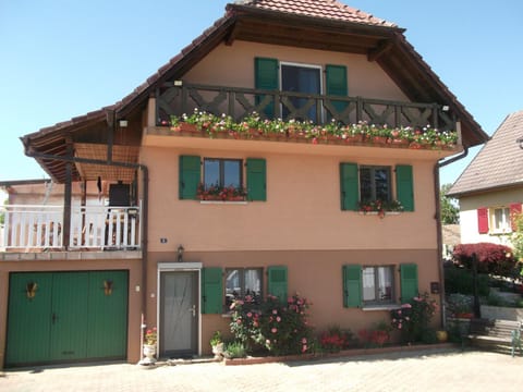 Property building, Summer, Inner courtyard view