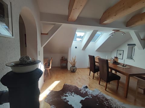 Haus Schatzl Apartments mit Gartenanteil und Bademöglichkeit im Fluss Apartment in Bad Aussee