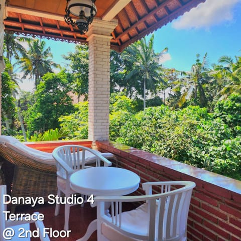 Day, Balcony/Terrace