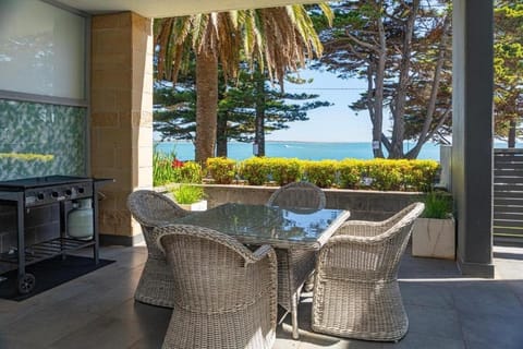 Property building, Sea view, Inner courtyard view