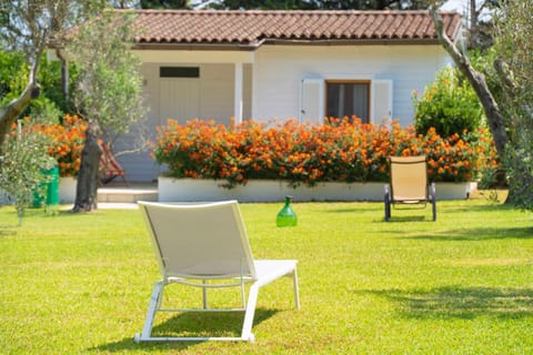 Property building, Natural landscape, Garden, Garden view