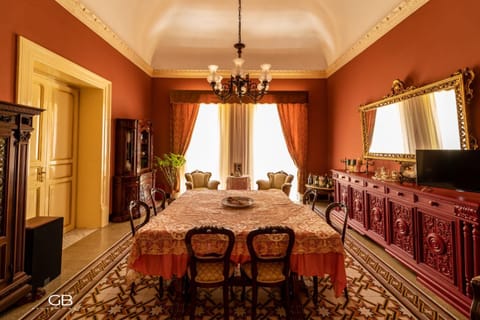 Business facilities, Dining area, Meeting/conference room