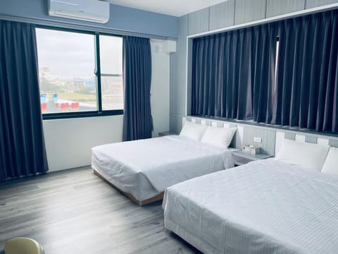Bed, Photo of the whole room, Bedroom, Sea view