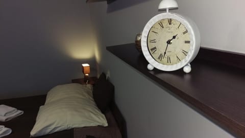 Photo of the whole room, Decorative detail